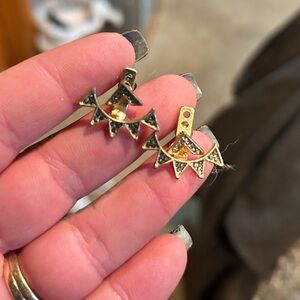 Fun ear jacket! Glam or punk either way! These are fun!